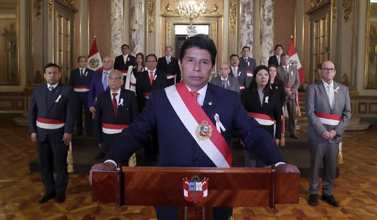 El caso involucra al actual ministro de Salud de Perú Jórge López, quien habría participado en un posible caso de ‘pitufeo’ para la compra de un inmueble por parte de su antigua pareja sentimental.