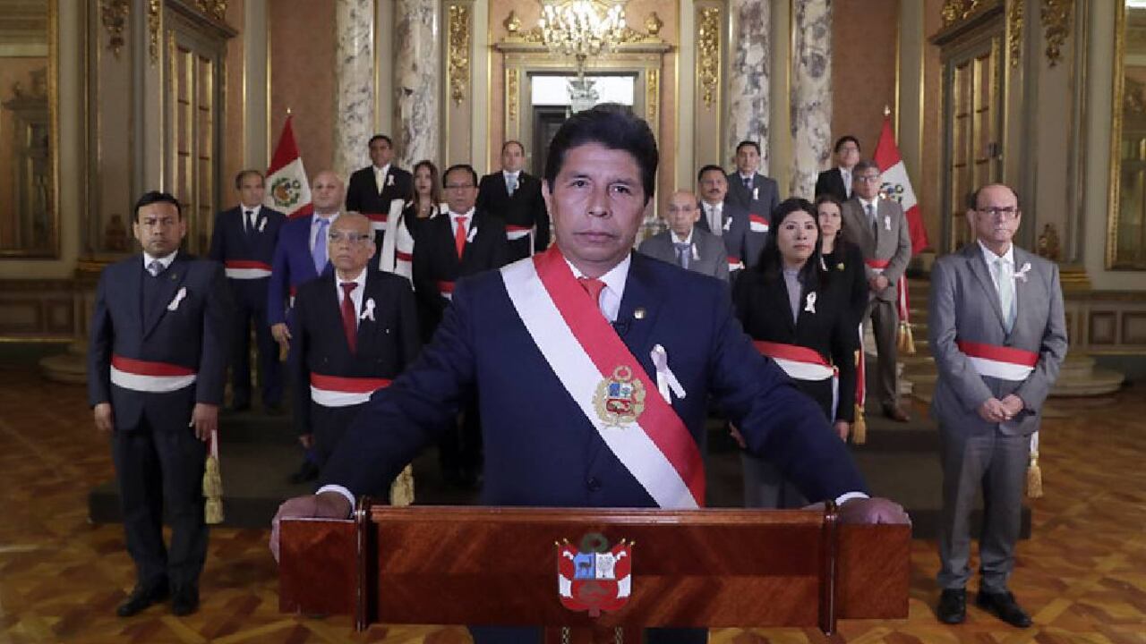 El caso involucra al actual ministro de Salud de Perú Jórge López, quien habría participado en un posible caso de ‘pitufeo’ para la compra de un inmueble por parte de su antigua pareja sentimental.