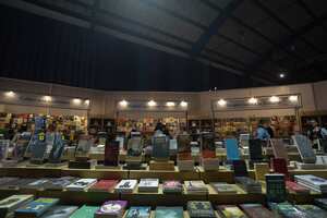 Bogotá, Abril 25 de 2019. La edición número 32 de la Feria Internacional del Libro de Bogotá (FILBo) se celebrará entre el 25 de abril y el 6 de mayo de 2019 en Corferias y este año contará cerca de 500 invitados nacionales e internacionales. En la foto: Pabellón Colombia. (Colprensa - Diego Pineda)