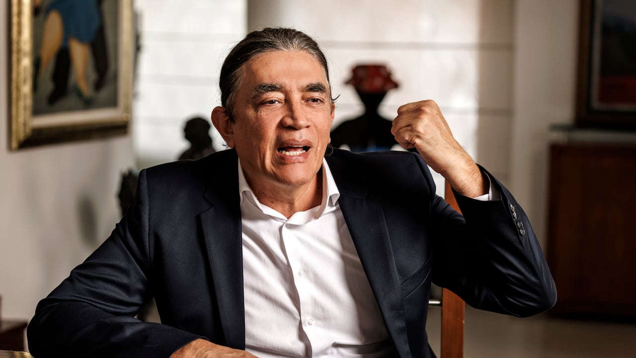 Gustavo Bolivar.
Bogotá Mayo 16 de 2025.
Foto: Juan Carlos Sierra-Revista Semana.