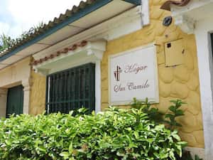 El Hogar San Camilo es el sitio al que estarían destinados los recursos de la alcaldía que dice el padre no han entregado