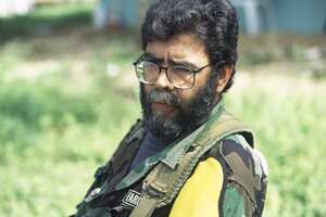ALFONSO CANO
COMANDANTE DE LAS FARC
FOTO GERARDO GOMEZ - REVISTA SEMANA
29 JUNIO 2000