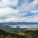 La laguna La Cocha es uno de los atractivos naturales y turísticos más importantes de Nariño.