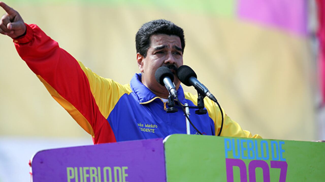 El presidente Nicolás Maduro ahora presenta una faceta pacifista, pero la oposición exige actos concretos. Entre tanto, las protestas permanecen, como en Táchira.