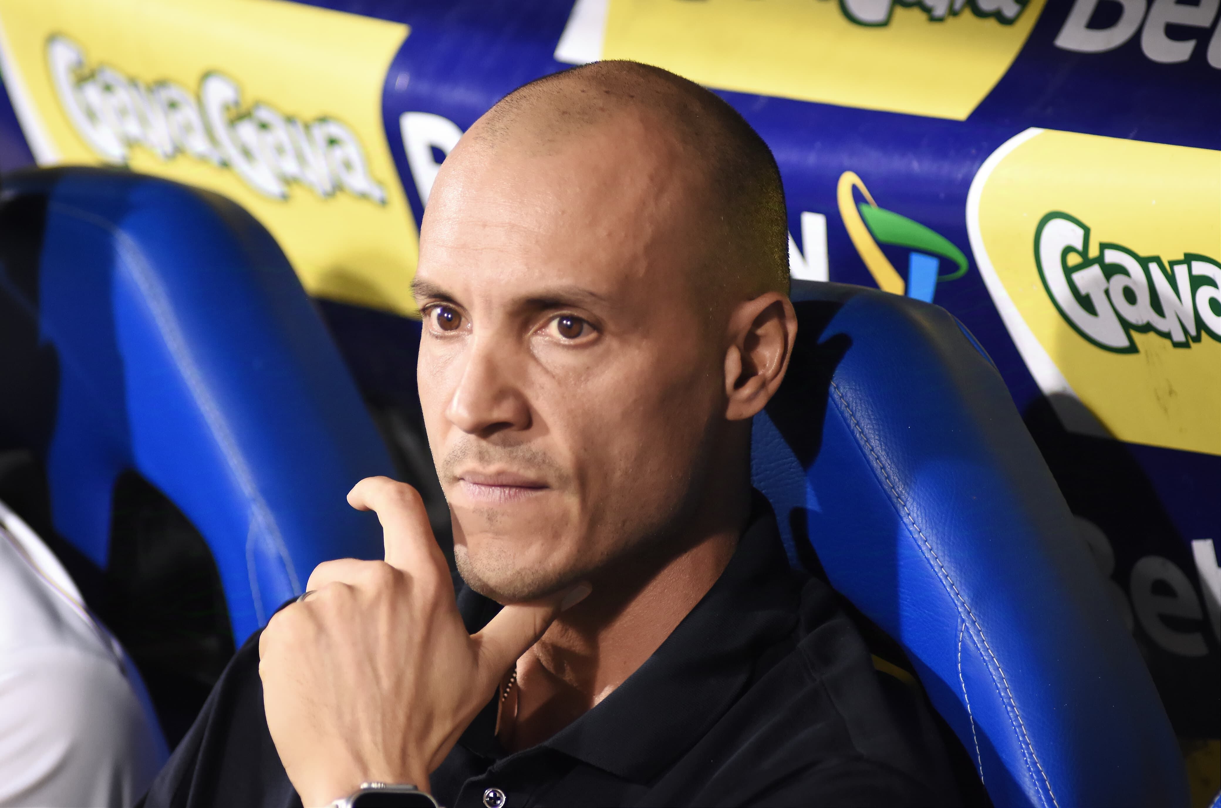 David González, técnico colombiano