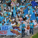 La marcha convocó a distintos sectores, no solamente representantes de la saludd, también asistieron madres y mujeres, así como niños que reclaman el derecho a la vida. Foto Raúl Palacios, El País