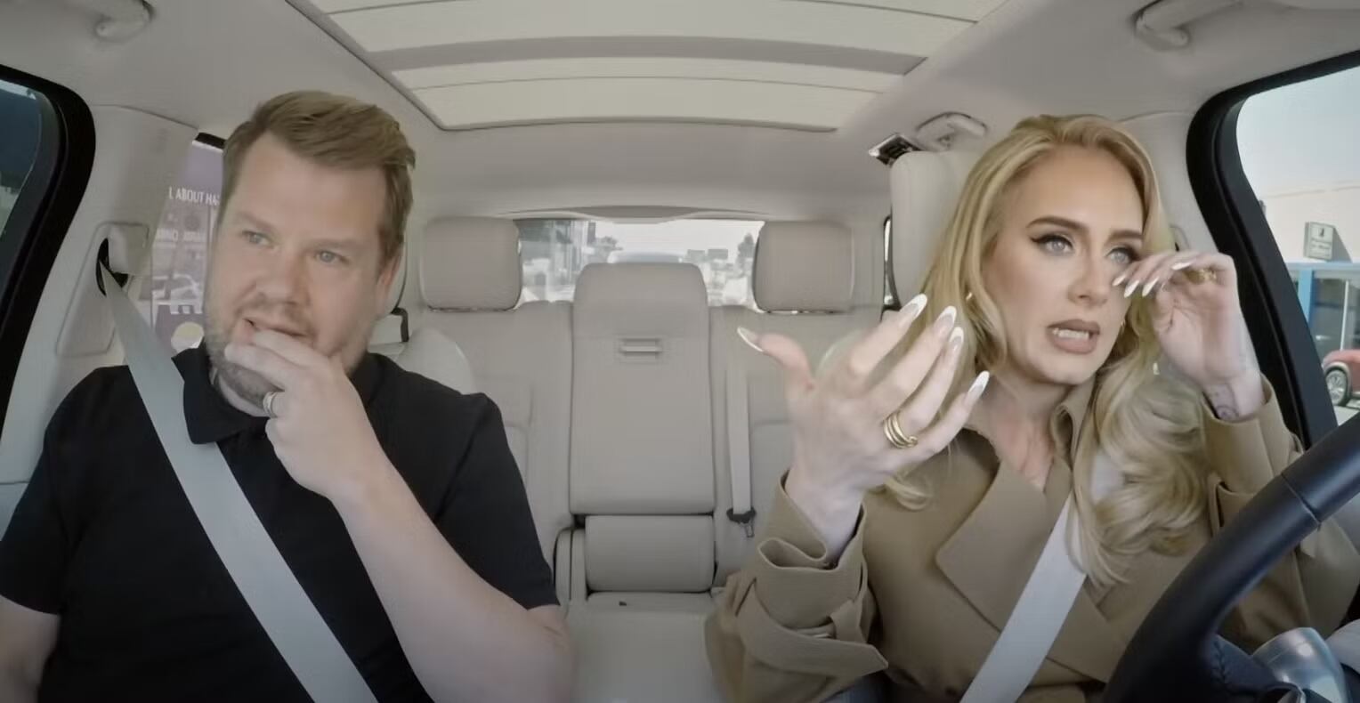 James Corden y Adele en el último epidosio de Carpool Karaooke.
