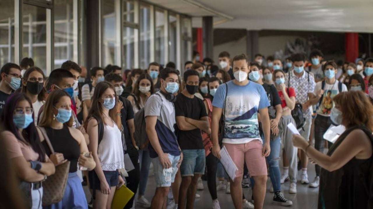 Estudiantes en Barcelona, España.