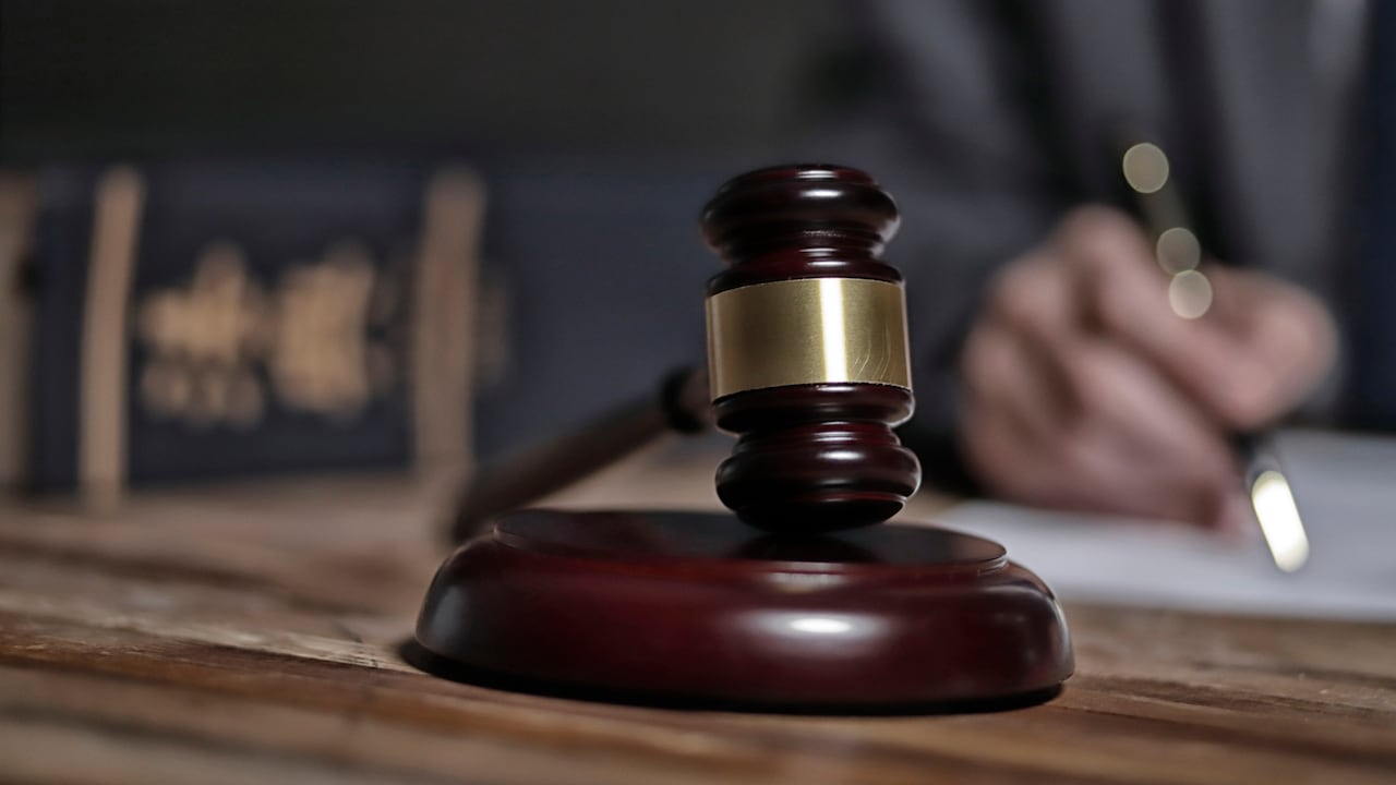 La youtuber YosStop, es denunciada por abuso sexual contra una menor.