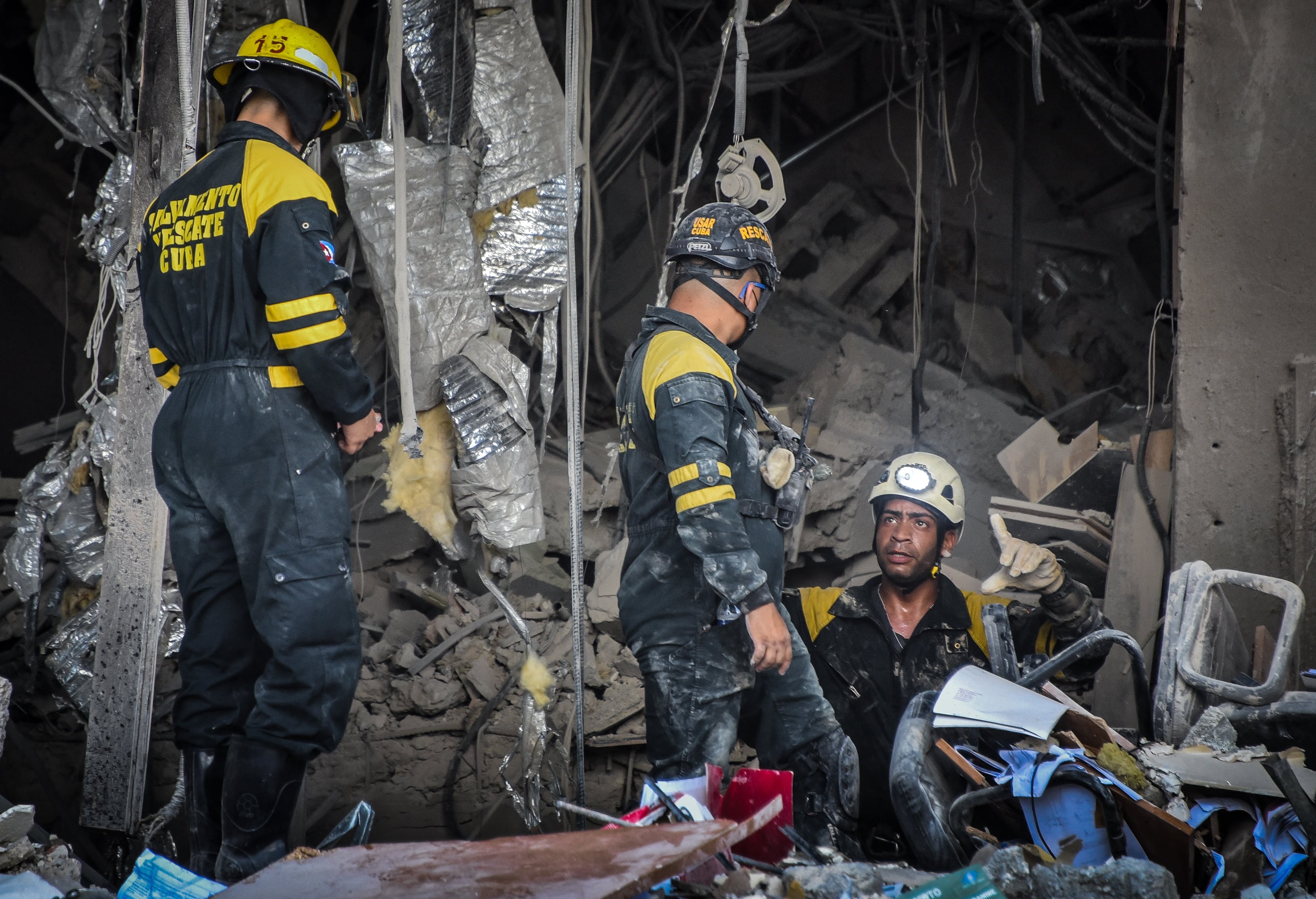 “Todo se vino abajo”: la impactante destrucción del emblemático hotel Saratoga en La Habana, Cuba (Photo by ADALBERTO ROQUE / AFP)