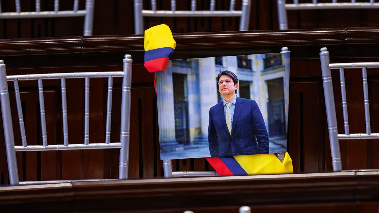 Las disidencias, el ELN y el Clan del Golfo desempeñan un papel importante en estas elecciones en varias regiones del país. El asesinato de Miguel Uribe Turbay no puede verse como un hecho aislado.