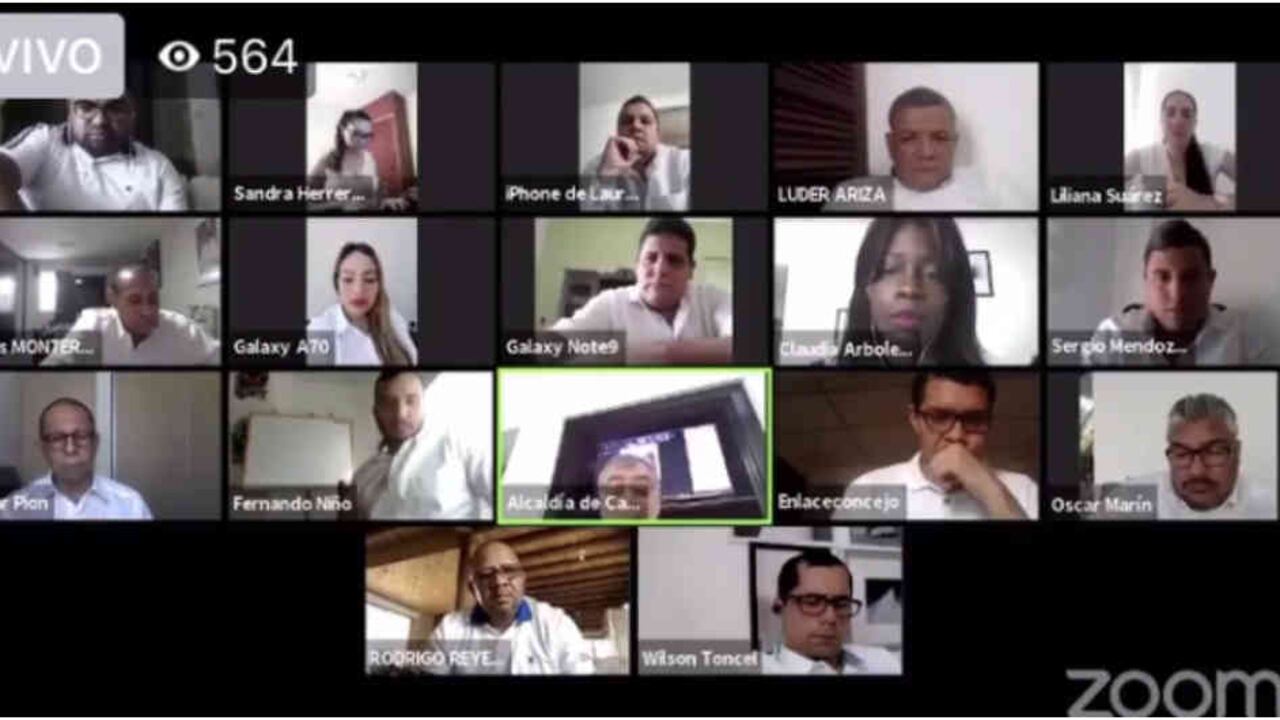 El cruce de madrazos entre William Dau Chamat, alcalde de Cartagena, y varios concejales