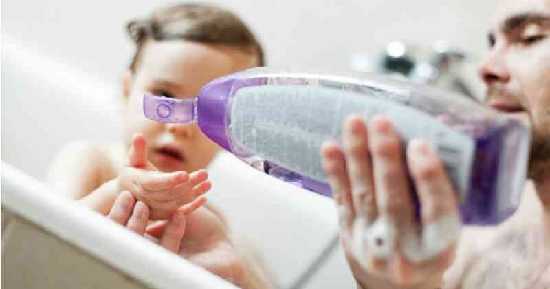 El champú es uno de los productos que contienen los disruptores químicos, causantes del descenso en el conteo de espermatozoides.