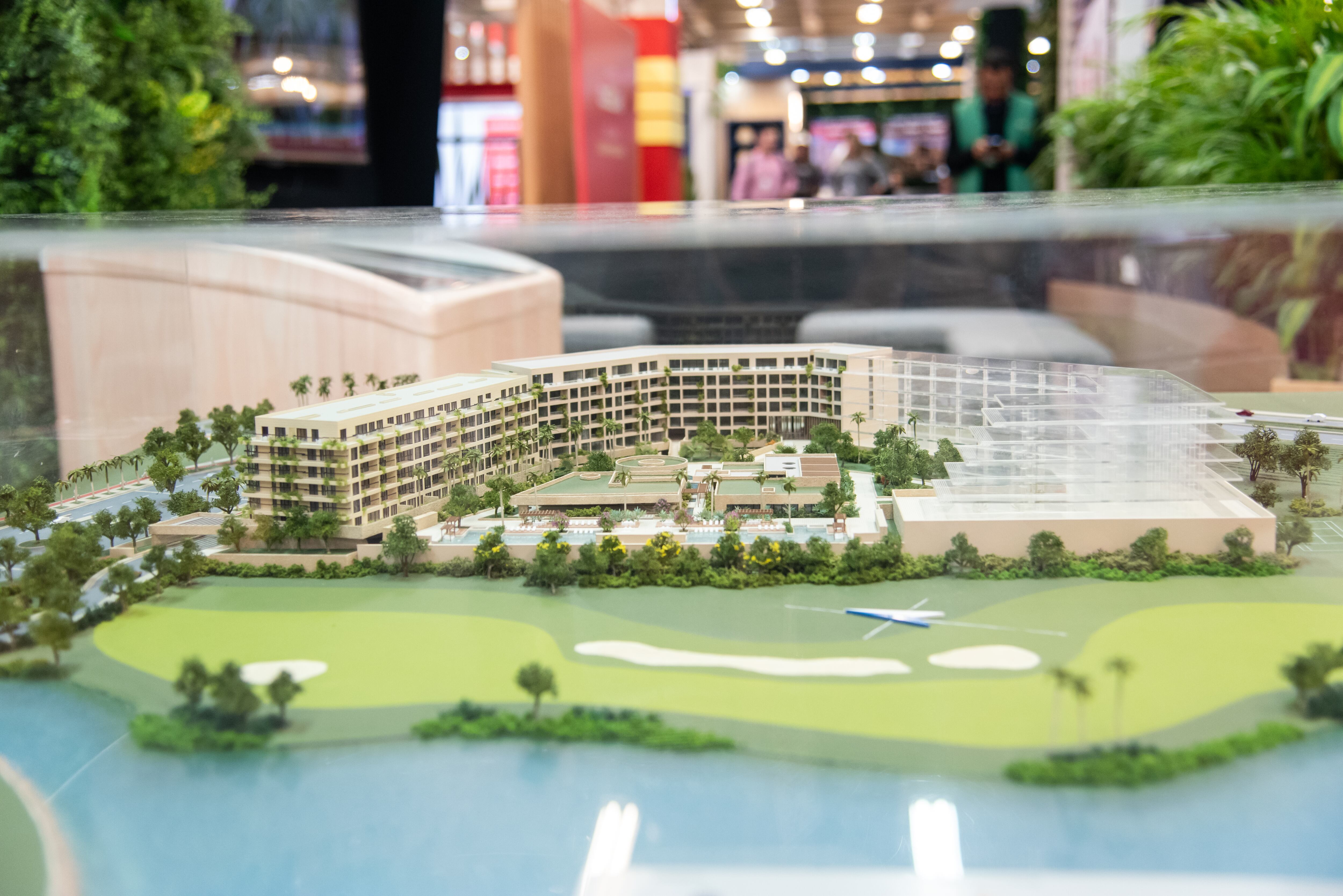 Con un enfoque renovado hacia la sostenibilidad y la tecnología, el Gran Salón Inmobiliario, se posiciona como la plataforma ideal para quienes buscan hacer realidad sus sueños de inversión en finca raíz.