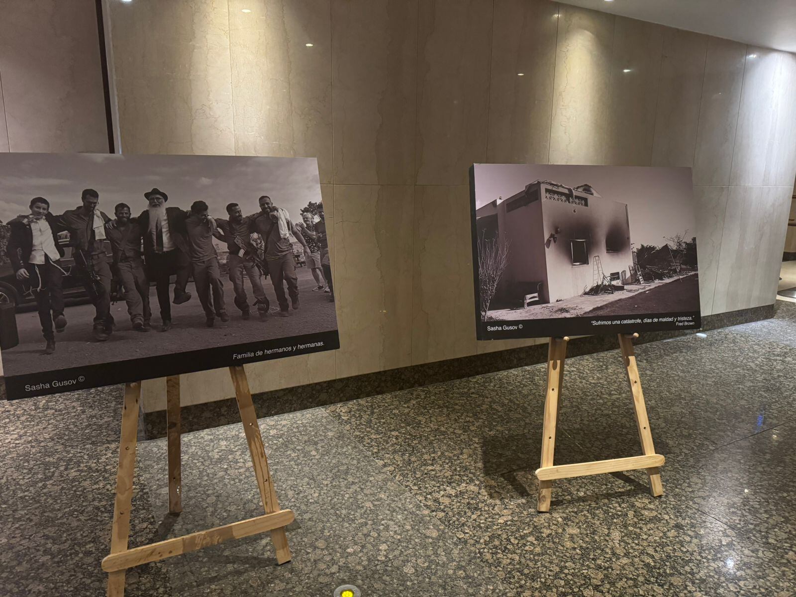 “Una vez más en la historia derramar la sangre de los judíos es permitido. Las puertas del infierno vuelven a abrirse”, dijo luego en otro discurso Kobi Valer - Jefe de misión interino del Consulado General de Israel en Colombia