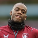 Soccer Football - Premier League - Aston Villa v Leicester City - Villa Park, Birmingham, Britain - February 4, 2023 Aston Villa's Jhon Duran during the warm up before the match REUTERS/David Klein EDITORIAL USE ONLY. No use with unauthorized audio, video, data, fixture lists, club/league logos or 'live' services. Online in-match use limited to 75 images, no video emulation. No use in betting, games or single club /league/player publications. Please contact your account representative for further details.