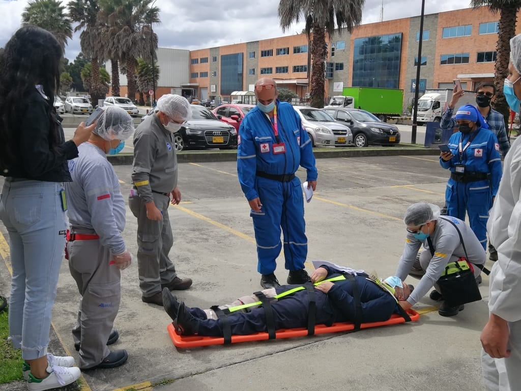Durante Simulacro Distrital de Evacuación se realizará "el rescate de personas en estructura colapsadas". En este escenario se pretenden mostrar las capacidades de los grupos operativos con el uso de herramientas de corte, perforación, apuntalamiento, al igual que equipos especializados para la ubicación de víctimas en este tipo de incidentes.