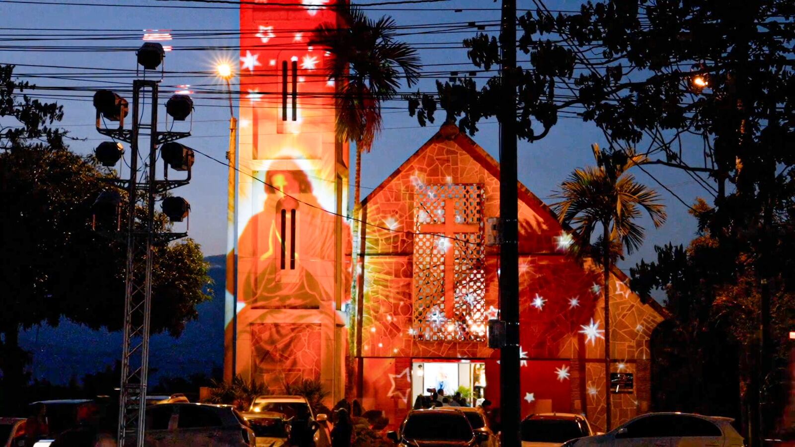 Alumbrados tecnológicos en Iglesias de Pereira.