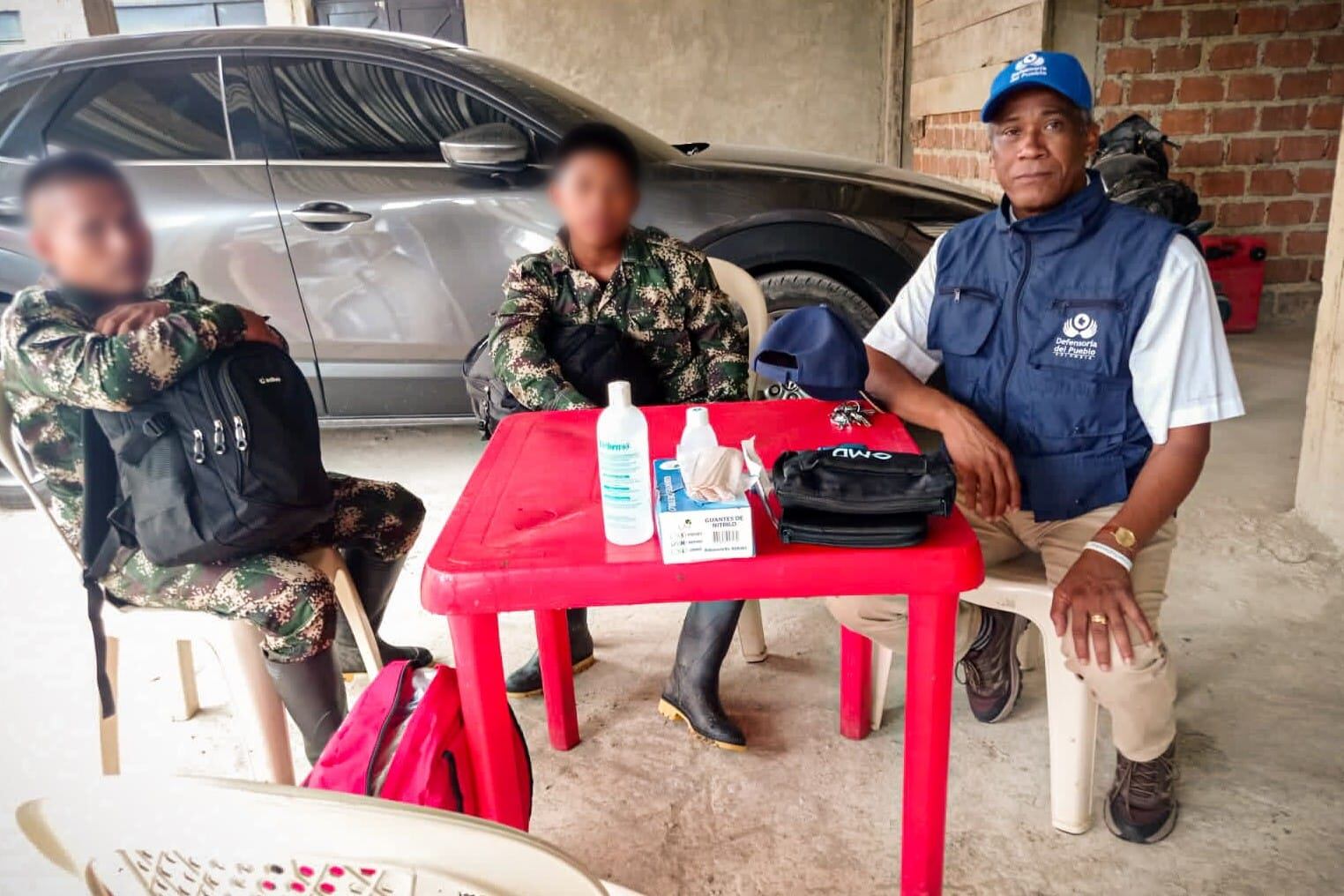 Misión humanitaria de la Defensoría y Cruz Roja permitió entrega de dos menores indígenas en poder de las disidencias