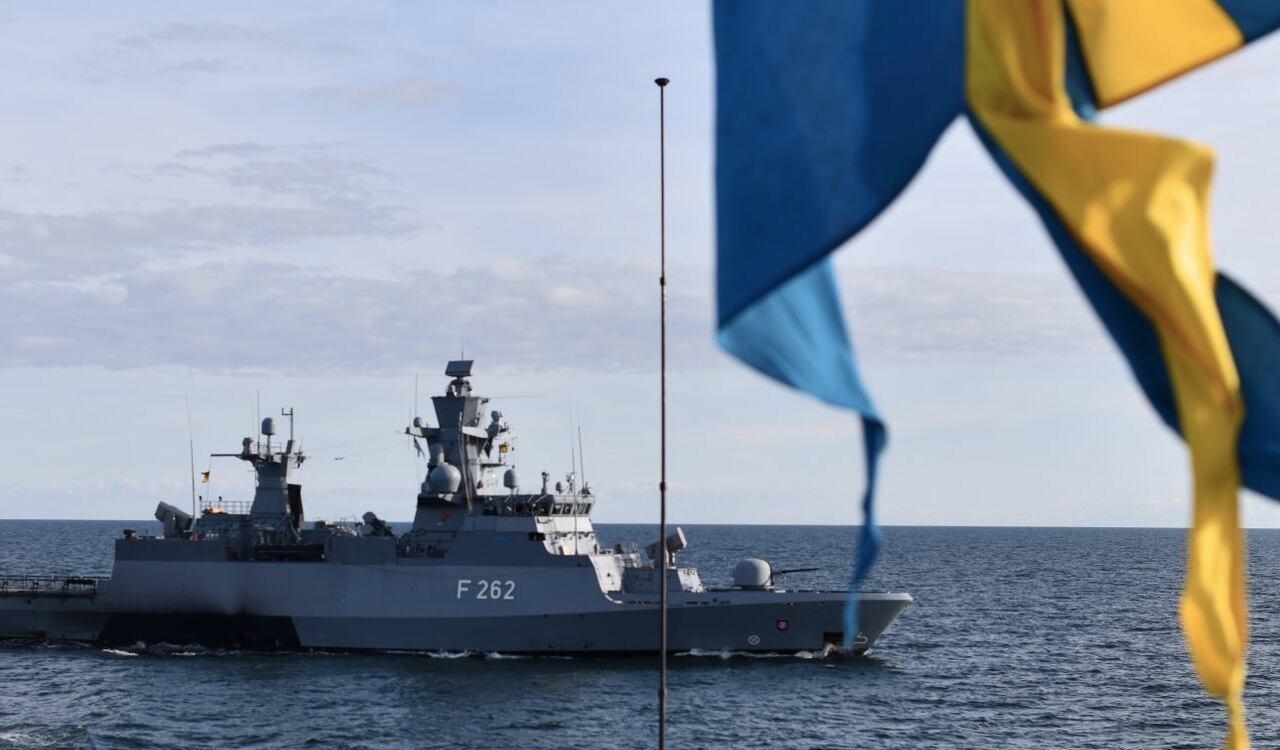 Este es uno de los modernos buques que tiene Suecia en su fuerza naval