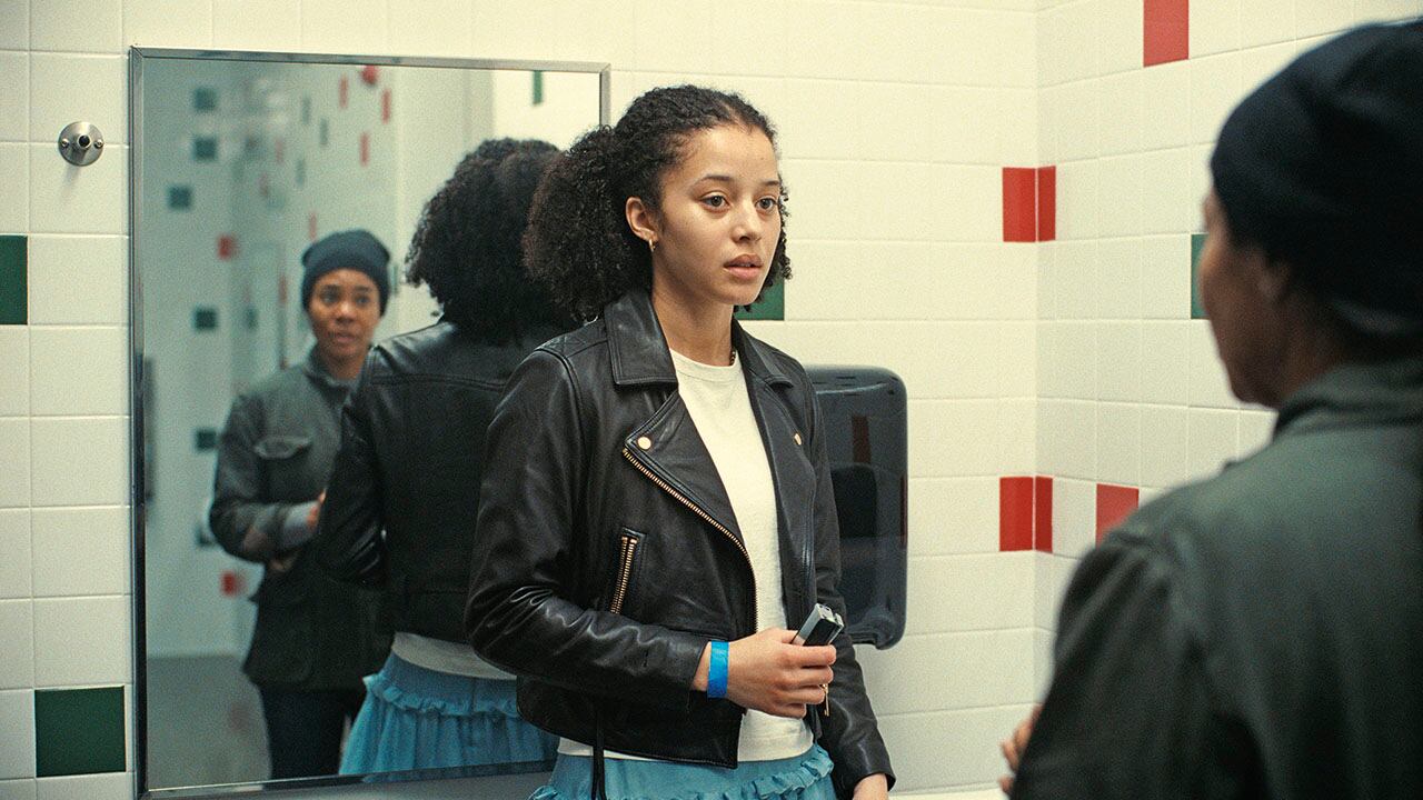 Retoño de insurgentes, Chase Infiniti entrega en Willa un papel poderoso y crucial. El reparto entero se gana los aplausos. 