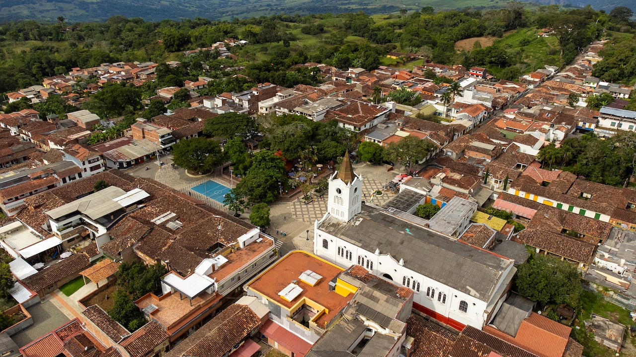 Valparaíso, Antioquia - Colombia. Octubre 27 de 2024. Municipio de 127 kilómetros cuadrados.