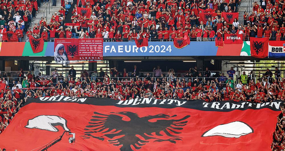 Fanáticos de Albania.