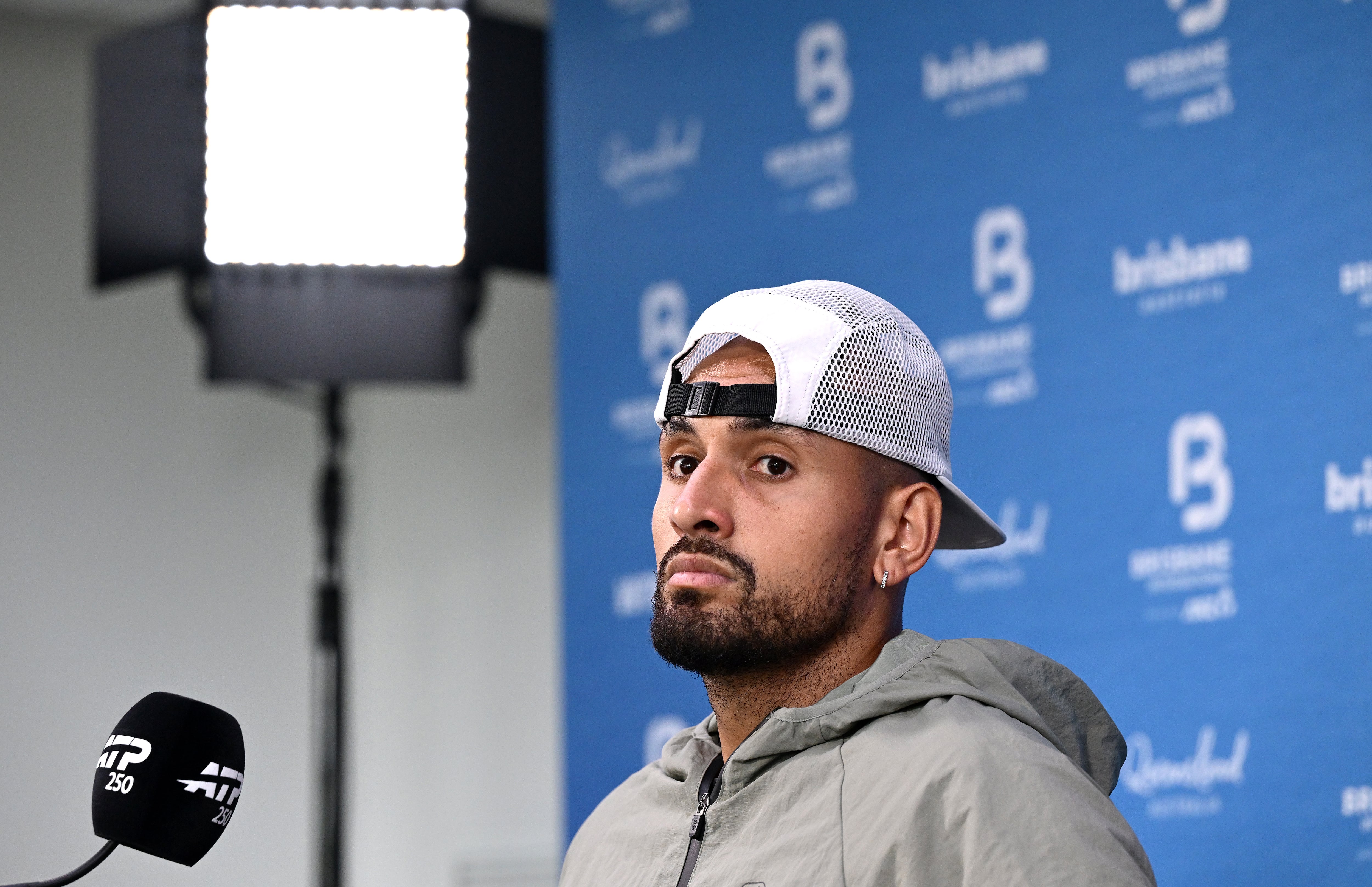 Nick Kyrgios en junio de 2026 en medio de una rueda de prensa correspondiente a un torneo que jugó