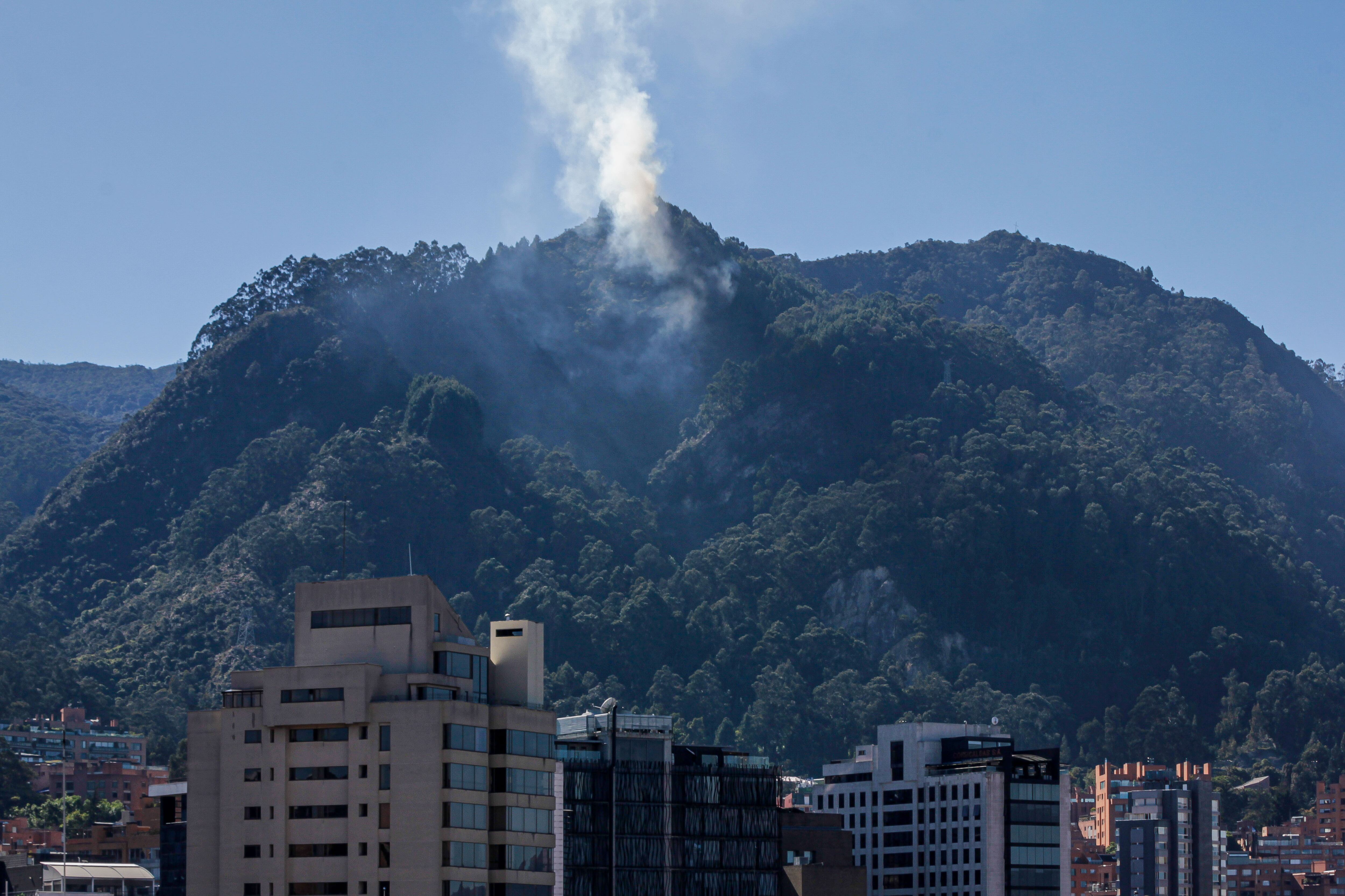 Incendio forestal en los cerros orientales 
Enero 22 de 2024