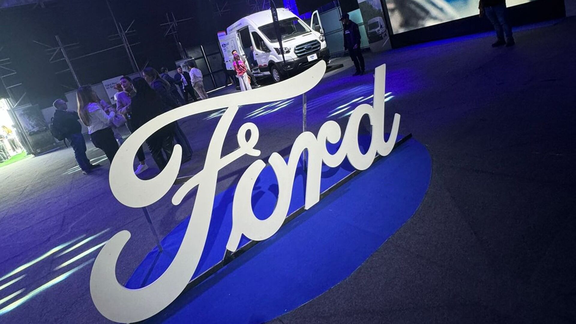 La firma del óvalo azul lanzo su servicio Ford Pro en Colombia para trabajar de la mano con el sector productivo del país.