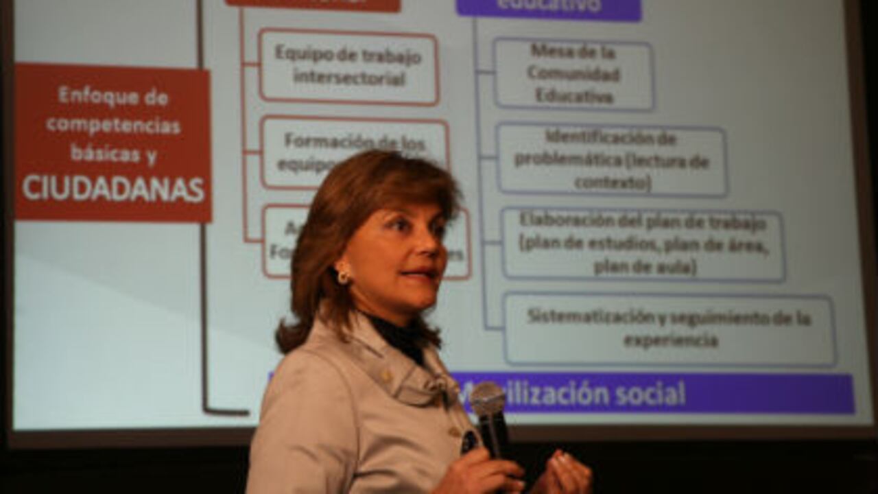 La ministra de educación, María Fernanda Campo, presentó los logros del Gobierno Nacional en formación en ciudadanía
