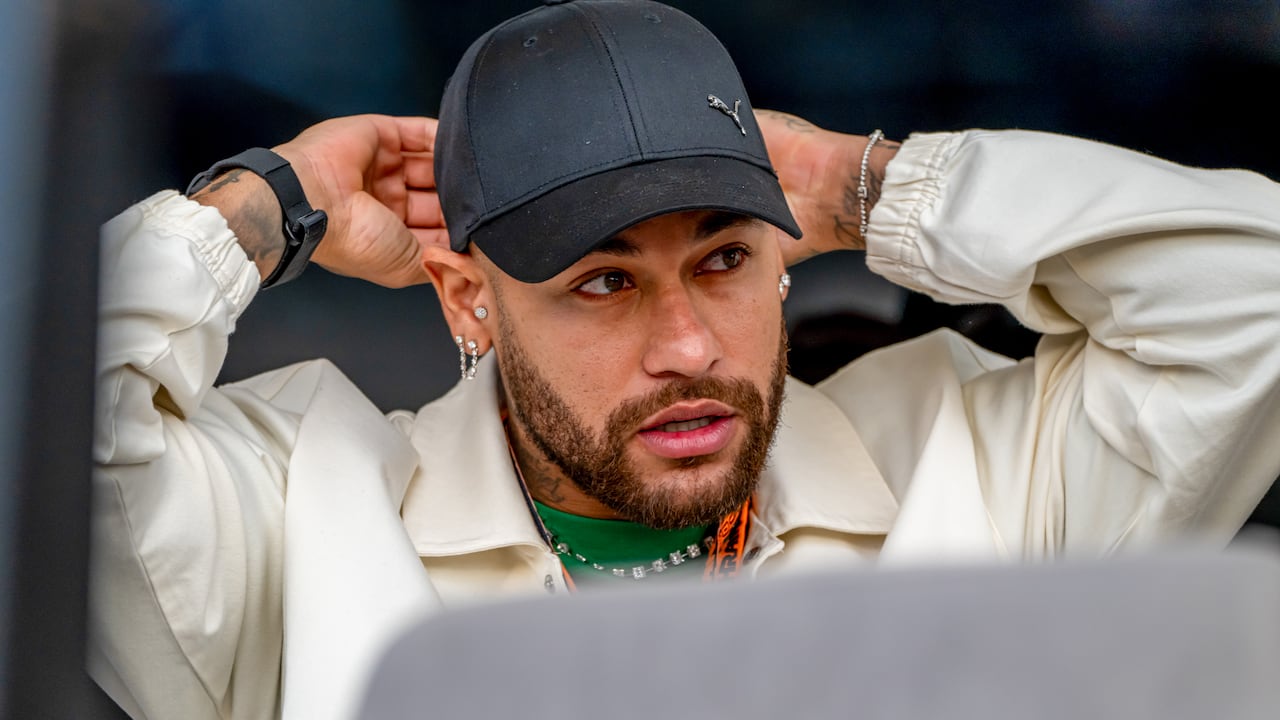 BAHRAIN, BAHRAIN - MARCH 02: Neymar, Footballer, during the F1 Grand Prix of Bahrain at Bahrain International Circuit on March 02, 2024 in Bahrain, Bahrain. (Photo by Michael Potts/BSR Agency/Getty Images)