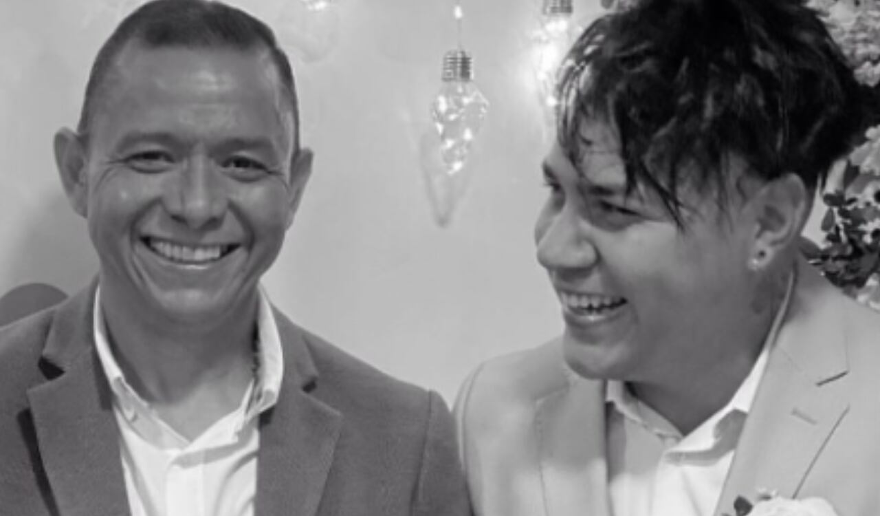 Aldair Valenciano junto a su padre.