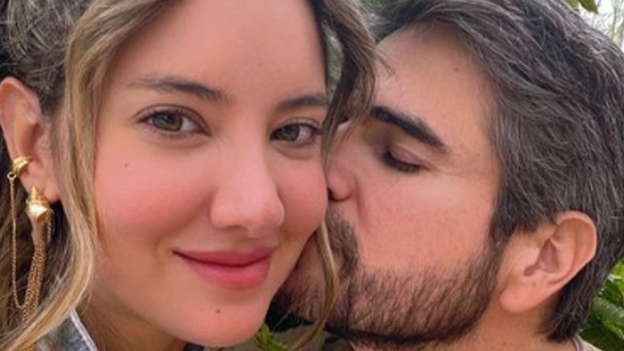 Daniella Álvarez - Daniel Arenas - Foto tomada Instagram @danielaalvareztv