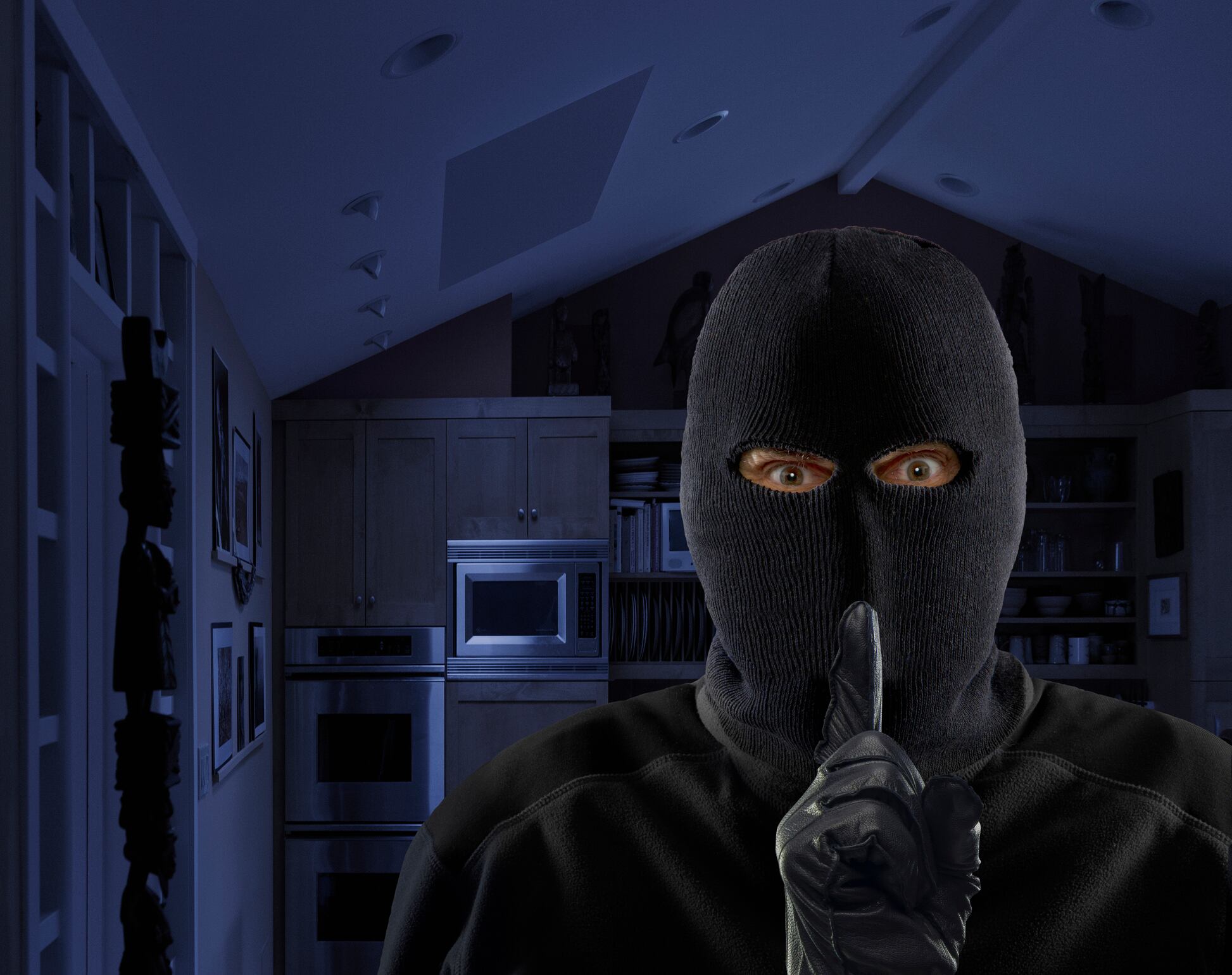 Las temporadas de vacaciones son aprovechadas por lo ladrones que roban casas.