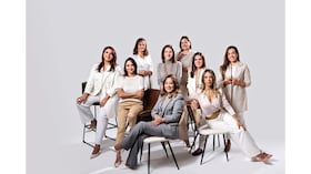 Más que un sentimiento, la sororidad implica una postura ética y política, una alianza consciente que, en palabras de la antropóloga mexicana Marcela Lagarde, permite “transformar la competencia impuesta entre mujeres en una complicidad para la libertad”.