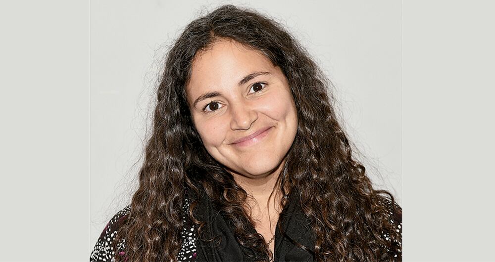 Gastar en los demás es mucho más satisfactorio que en uno mismo, según Laurie Santos, profesora de esta cátedra.