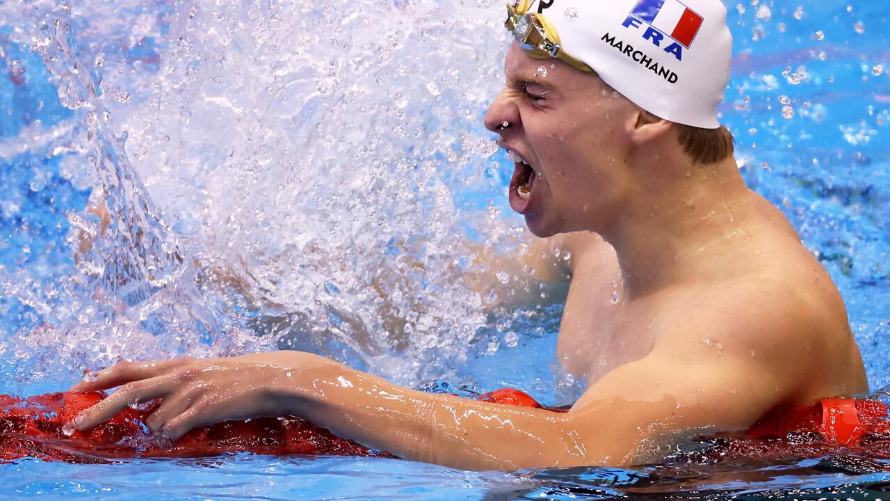 León Marchand rompió la marca de Michael Phelps.