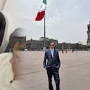Petro fue sorprendido en un avión con la frase que identifica al Gobierno de De La Espriella