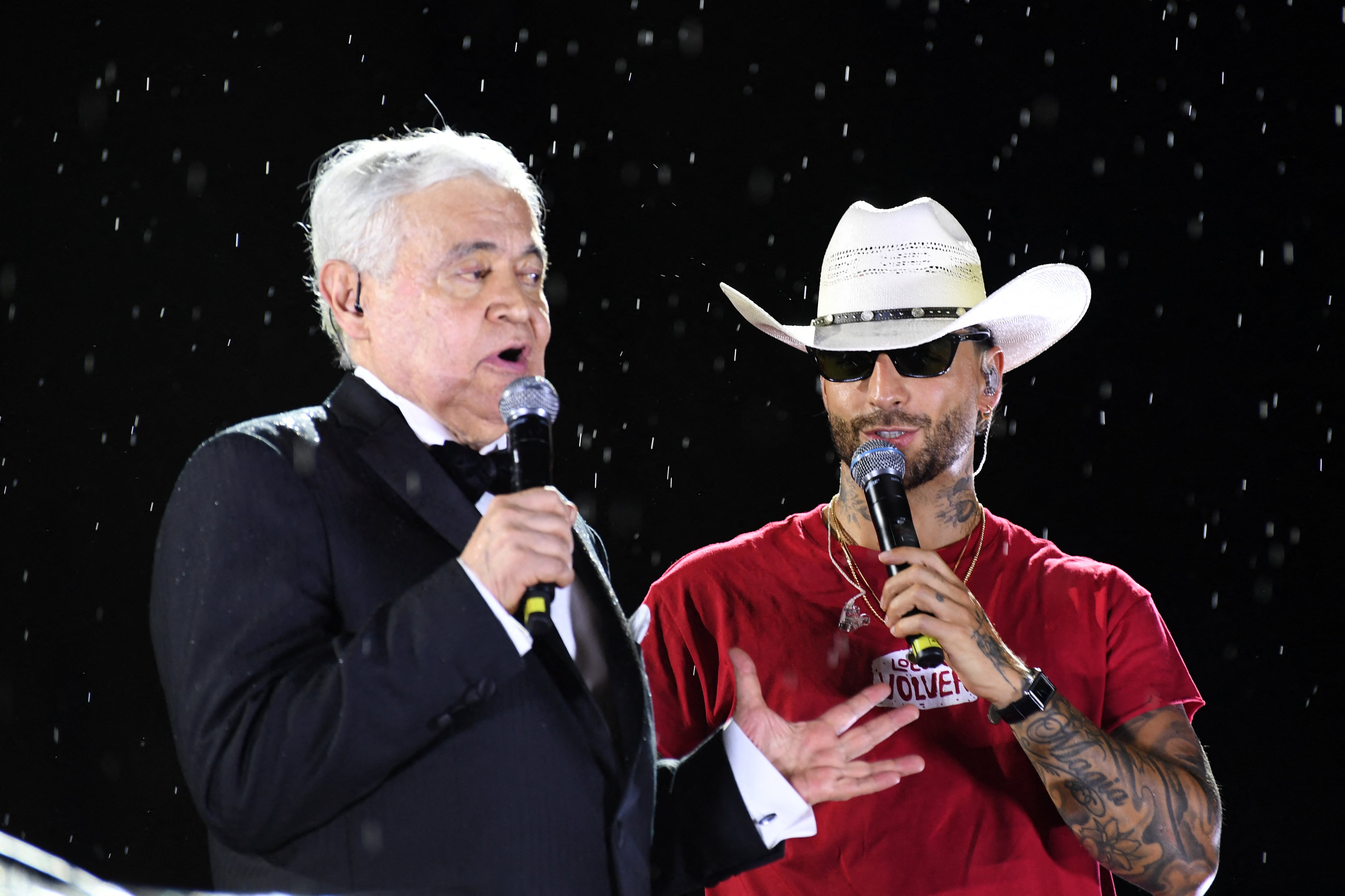 Jorge Barón le dio la 'patadita de la buena suerte' a Maluma