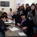 El referendo se lleva a cabo en cuatro regiones de Ucrania que fueron ocupadas por el ejército ruso. (Photo by STRINGER / AFP)