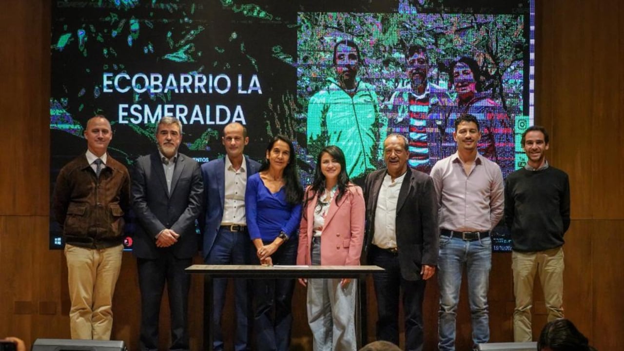 El barrio fue certificado por el Gobierno de Francia con el sello verde “Eco Quartier”, como el primer eco-barrio auto sostenible y amigable de Bogotá.
