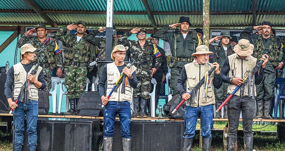 La guardia indígena habría estado en evento de Iván Mordisco. 