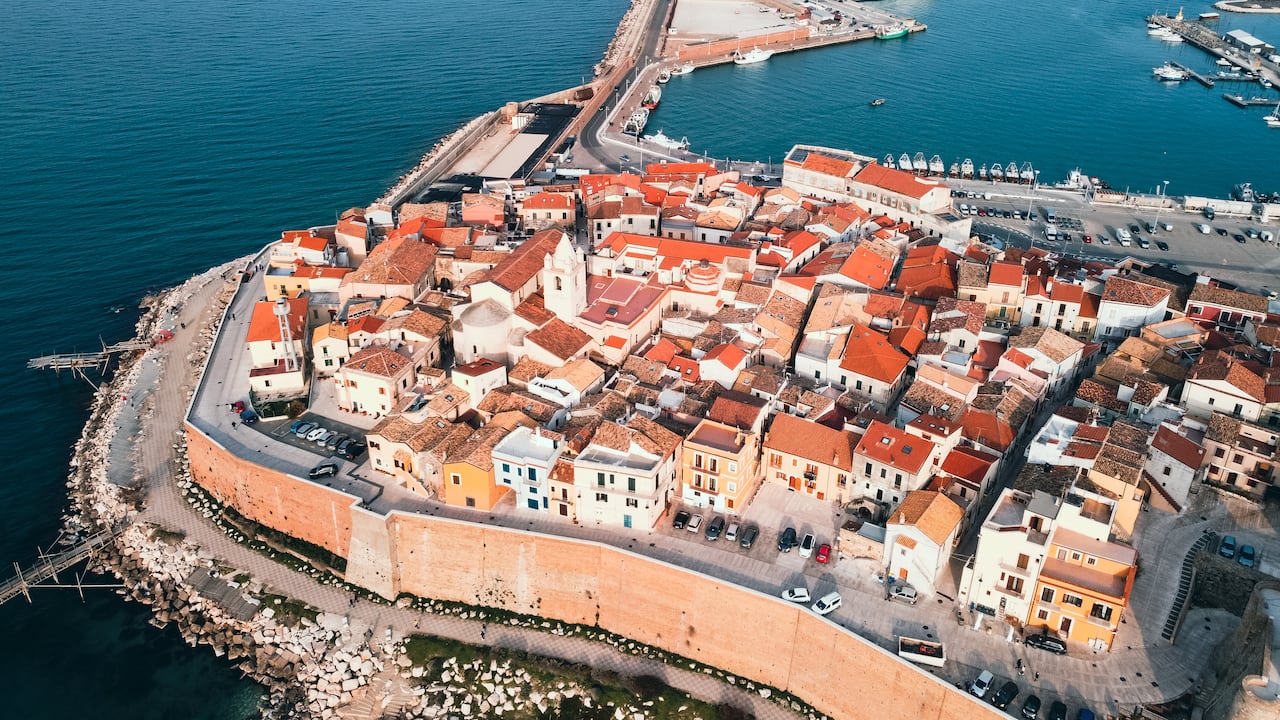 Esta región al este de Roma es una de las áreas que busca repoblarse y, en busca de ese objetivo, le ofrece a los nuevos habitantes 27.000 dólares.