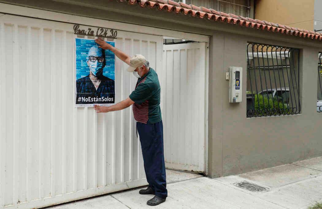  Esa misma escena se vio repetida en muchos barrios del país.