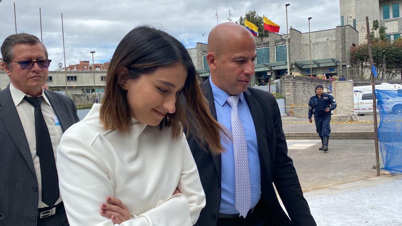 Laura Sarabia en la Fiscalía.