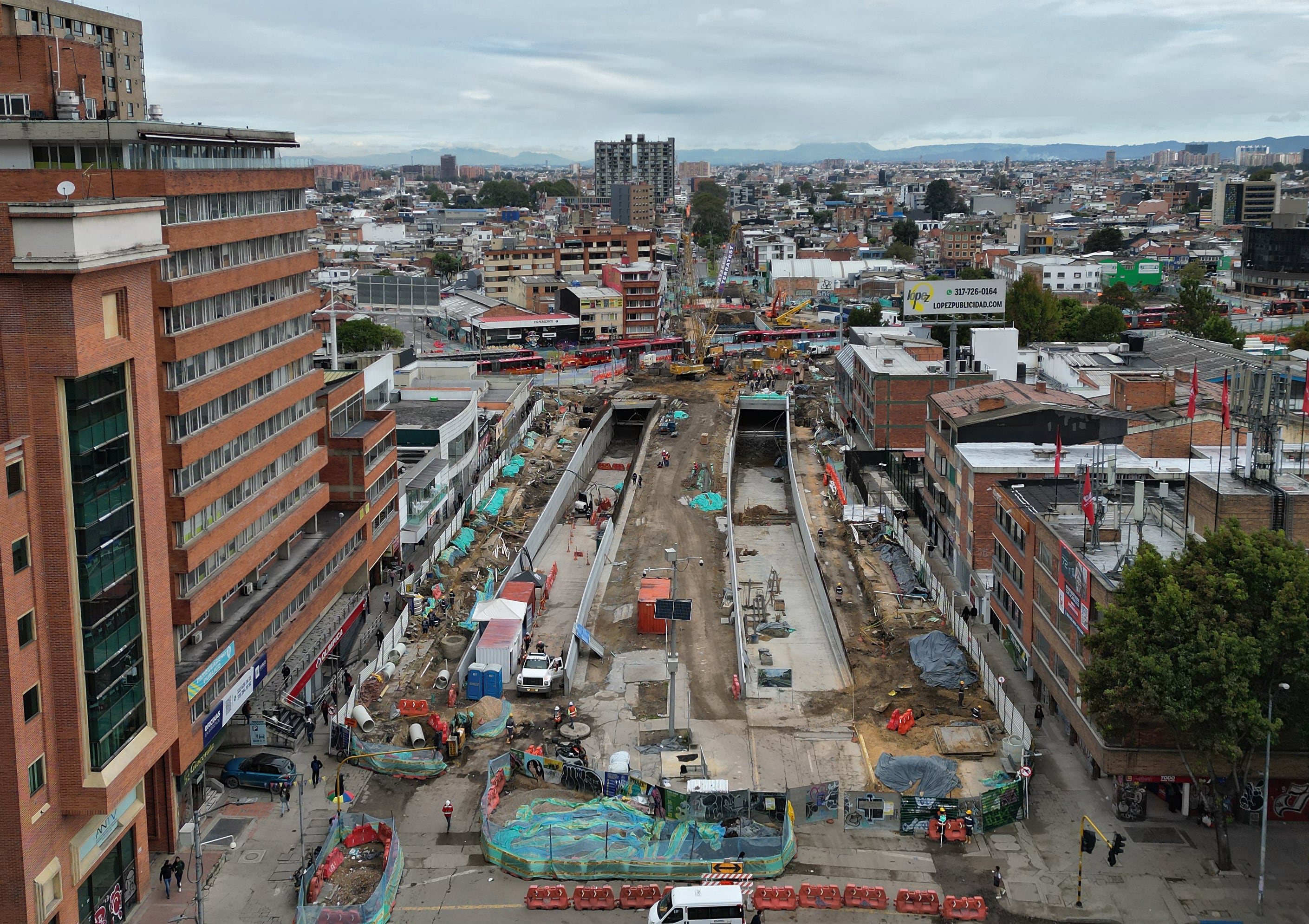 Obras  Metro de Bogotá avenida Caracas