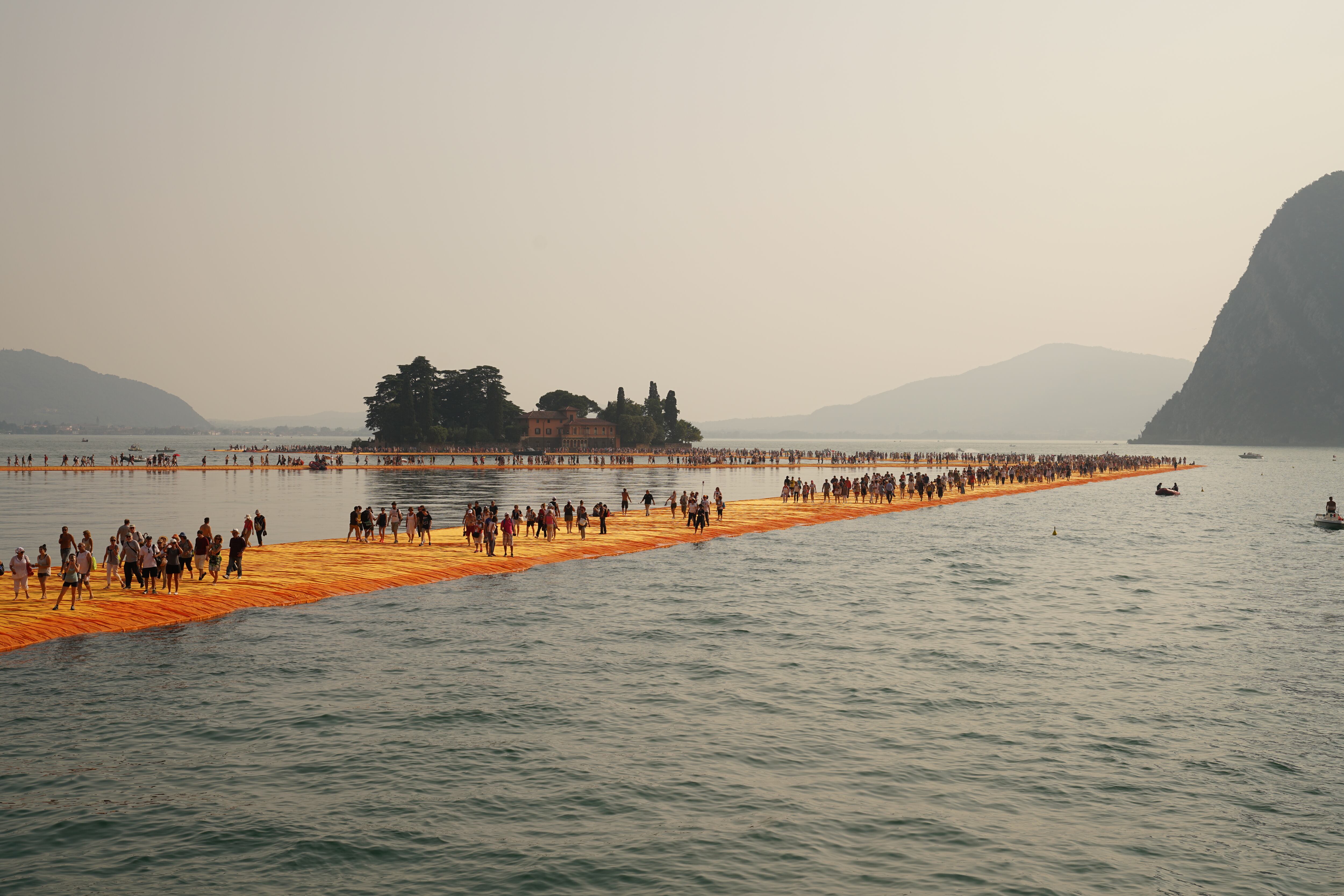 Christo and Jeanne-Claude
The Floating Piers, Lake Iseo, Italy, 2014-16
—
Wolfgang Volz