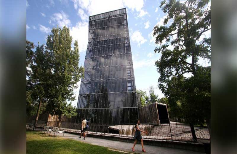 "Torres Siamesas", en Santiago, Chile. Foto: AFP PHOTO/CLAUDIO REYES