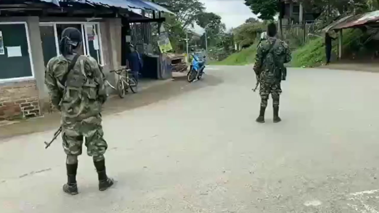 Combates entre disidentes de las Farc tienen secuestradas a comunidades en el departamento de Caquetá.